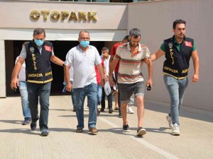 Antalya’da Aranan 63 Şüpheli Yakalandı