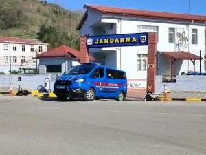 Sinop’ta Dolandırıcılık Suçundan Aranan Şahıs Yakalandı