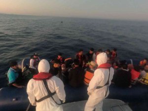 Çanakkale Açıklarında 53 Düzensiz Göçmen Yakalandı