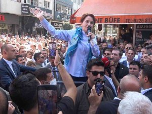 İ̇yi̇ Parti Genel Başkanı Akşener, Yalova’da Esnafı Ziyaret Etti
