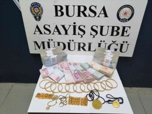 Yaşlı Kadını Dolandıran Sahte Polis Nefes Kesen Takiple Yakalandı