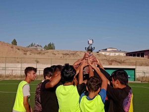 Özalp’te ‘Mahaller Arası Futbol Turnuvası’ Yapıldı