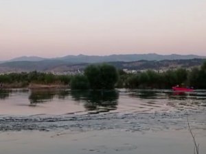 Murat Nehri’nde Mahsur Kalanları Afad Kurtardı