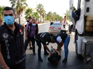 Mersin’de Bir Tırda 105 Kilo Eroin Ele Geçirildi