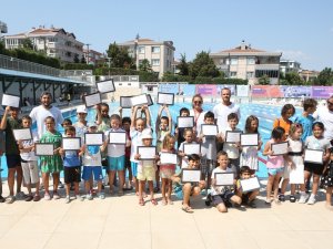 Nilüfer’de Yüzlerce Çocuk Sertifika Heyecanı Yaşadı