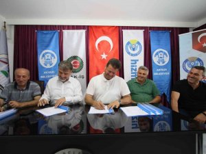 Akyazı Belediyesi’nde Sözleşme Sevinci