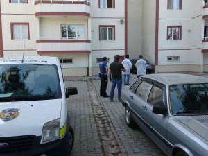 6’ıncı Kattan Düşen Adam Hayatını Kaybetti