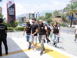 Arkadaşlık Siteleri Üzerinden Gelen Adisyon Tuzağına 7 Tutuklama