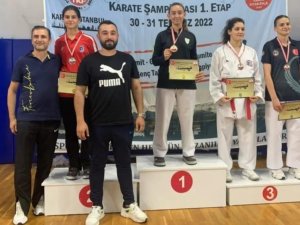 İ̇zmit Belediyesporlu Melike, İ̇stanbul’dan Madalyayla Döndü