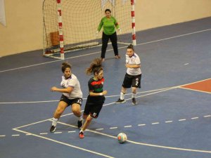 İ̇şitme Engelliler Kadın Futsal Türkiye Şampiyonası Devam Ediyor