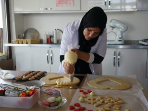 Pastacılık Kursunda Farklı Ve Yeni Tarifler Gün Yüzüne Çıkıyor