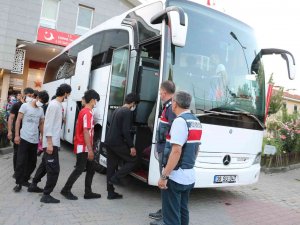 Edirne’de 227 Afgan Göçmen Sınır Dışı Edilmek Üzere İ̇stanbul’a Gönderildi