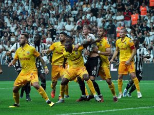 Spor Toto Süper Lig: Beşiktaş: 0 - Kayserispor: 0 (İ̇lk Yarı)