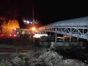 Soma’da Orman Yangınına Havadan Ve Karadan Müdahale Sürüyor