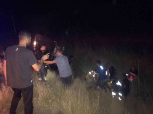 Çorum’da Otomobil Ticari Araca Çarptı: 3’ü Çocuk 5 Yaralı