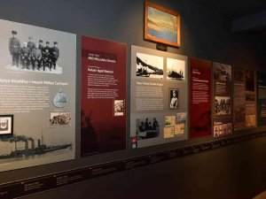 Kepez Belediyesi Topçu Yüzbaşı Mustafa Ertuğrul Aker’i Unutmadı