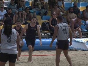 Uluslararası İ̇stanbul Plaj Ragbi Lig Turnuvası Final Maçları Oynandı