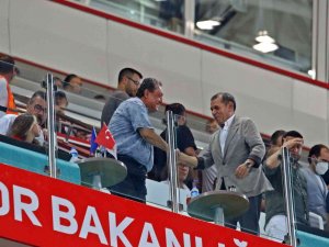 Spor Toto Süper Lig: Ft Antalyaspor: 0 - Galatasaray: 0 (İ̇lk Yarı)