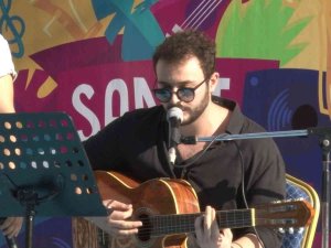 Ümraniye’de Sokak Sanatçıları Sahne Aldı