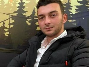 Hafriyat Kamyonuna Çarpan Aracın Sürücüsü Genç, Yaşam Mücadelesini Kaybetti