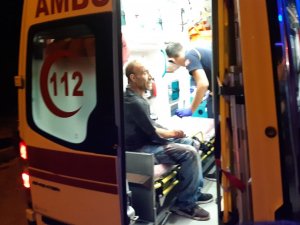 Kanlar İçinde Girdiği Aparmandaki Dairelerin Zillerine Basıp ’Beni Kurtarın’ Diye Bağırdı