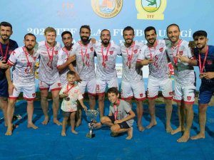Kumda Şampiyon Alanya Belediyespor