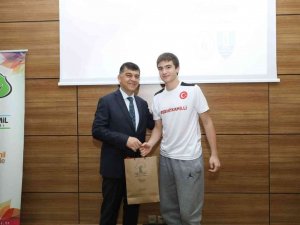 Şehitkamilli Milli Basketbolcu, Galatasaray’a Transfer Oldu