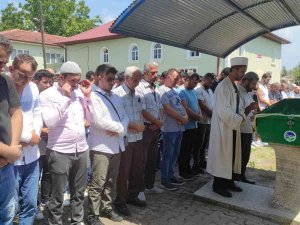 Nişanlısının Gözleri Önünde Boğulan Genç, Son Yolculuğuna Uğurlandı