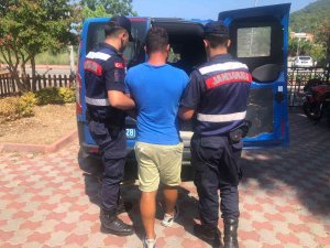 Antalya’da 8 Farklı Suçtan Aranan Firari Yakalandı