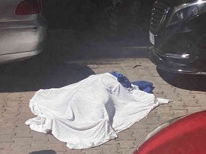 İ̇stanbul’da Feci Ölüm: Cam Silerken Düşüp Öldü, Kocasının Son Bakışı Yürekleri Dağladı