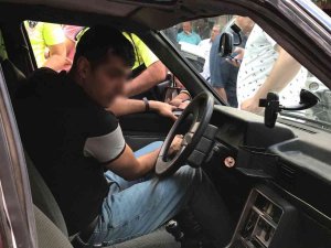 Gündüz Vakti Zil Zurna Sarhoş Olan Sürücü Yayaya Çarptı