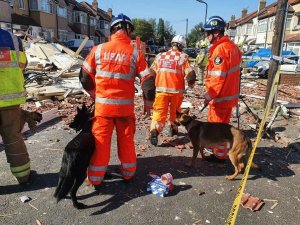 Londra’da Gaz Patlaması Nedeniyle Bina Çöktü: 1 Ölü, 3 Yaralı