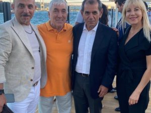 Galatasaray Başarı İçin Kenetlendi
