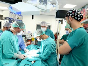 Edirne’de Soydaş Hekimlere Eğitim