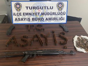 Durdurulan Araçta Kaleşnikof’la Yakalanan Şahıs Tutuklandı