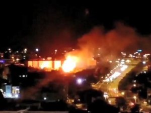 Tekirdağ’da Okul Bahçesindeki Ağaçlar Alev Alev Yandı