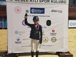 Kartepeli Biniciler Birinci Oldu