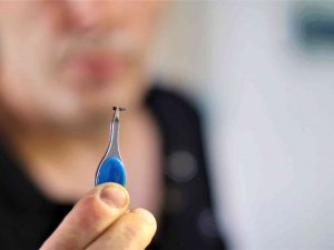 4 Milimetrelik Bıçak Yaptı, Guinness’e Girmek İstiyor