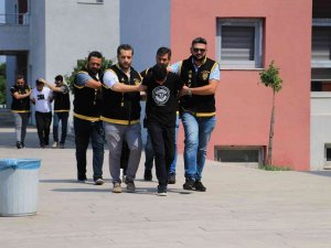 Annesini Rahatsız Eden Kadının Evine Ateş Etti Tutuklandı