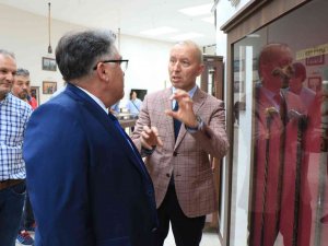 "Asaletin Simgesi" Devrek Bastonu Dünyaya Açılıyor