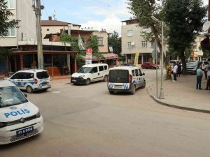 Arkadaşının İş Yerinde Silahla Vurulmuş Halde Bulundu
