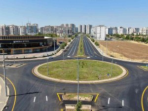Diyarbakır’da İki Caddenin Asfalt Çalışması Tamamlandı