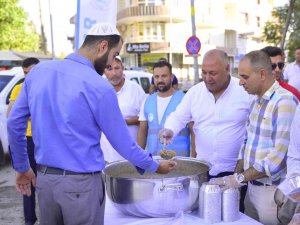 Soylu, Vatandaşlara Aşure İkram Etti