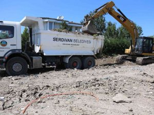 Serdivan Belediyesi Yol Ağını Güçlendiriyor