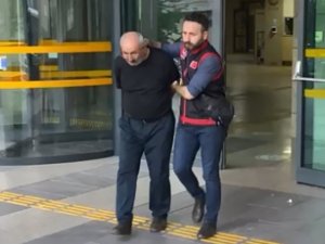 Sokak Ortasında 3 Kişiyi Öldüren Zanlı Hakim Karşısında