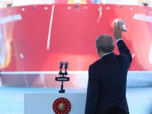 ’Abdulhamid Han’ Cumhurbaşkanı Erdoğan’ın Katıldığı Törenle Akdeniz’e Uğurlandı