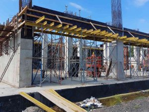 Samsun’da İnşaattan Düşen Kalıp Ustası Ağır Yaralandı