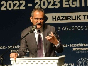 Bakan Özer; “Kütüphanesiz Okul Kalmadı”