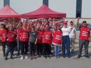 İ̇şçinin Pres Makinesine Sıkışıp Öldüğü Fabrikada Eylem