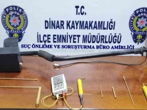 Motosikletle Define Aramaya Giden Şahısları Polis Yakaladı